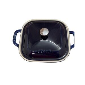 Staub Stoneware Square Covered Baker 9" x 9" 3.2 qt‎ color Blue new in box